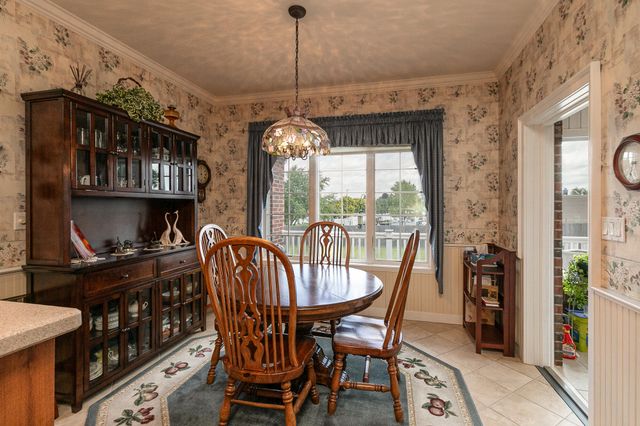 3331 E Fox Grape Street, Springfield, MO 65804