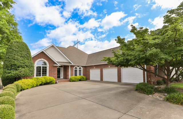 3331 E Fox Grape Street, Springfield, MO 65804