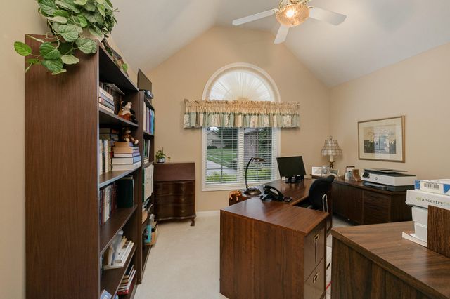 3331 E Fox Grape Street, Springfield, MO 65804