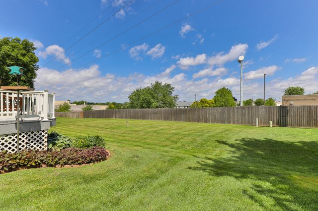 3331 E Fox Grape Street, Springfield, MO 65804