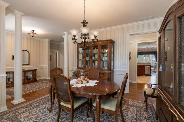 3331 E Fox Grape Street, Springfield, MO 65804