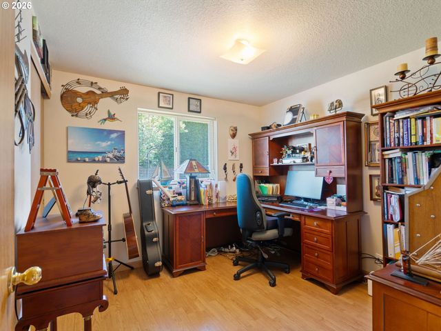 15621 Ne 10TH St, Vancouver, WA 98684
