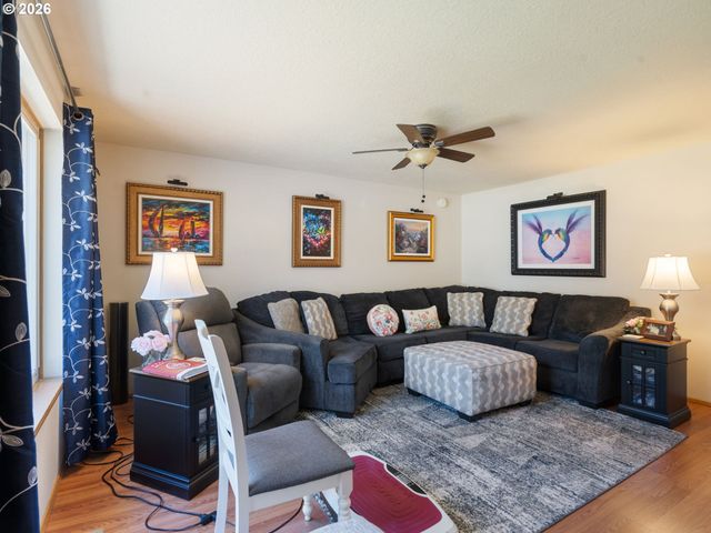 15621 Ne 10TH St, Vancouver, WA 98684