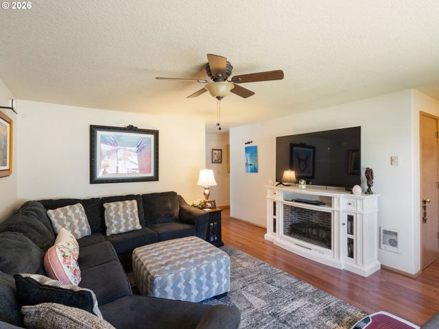 15621 Ne 10TH St, Vancouver, WA 98684