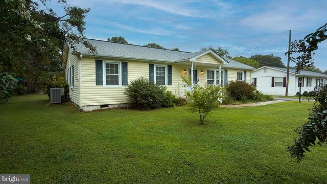 305 MIMOSA AVE, Colonial Beach, VA 22443