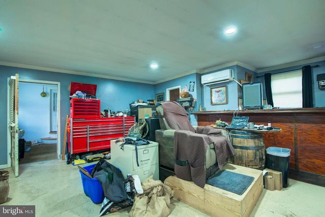 305 MIMOSA AVE, Colonial Beach, VA 22443