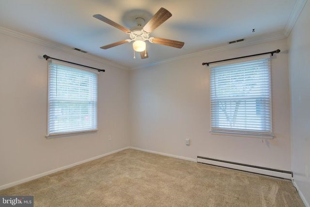 305 MIMOSA AVE, Colonial Beach, VA 22443