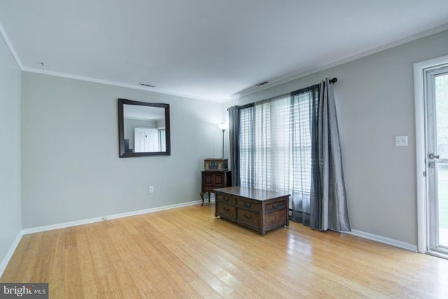 305 MIMOSA AVE, Colonial Beach, VA 22443