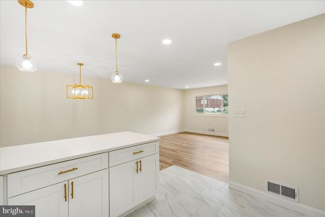 6726 LONGHILL RD, Baltimore, MD 21207