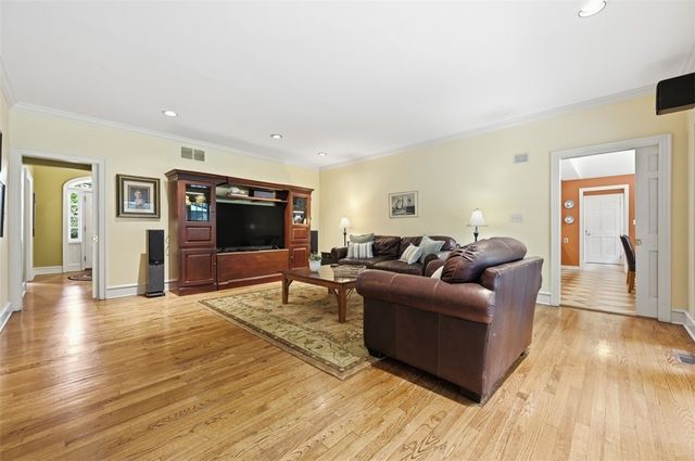 144 Springhouse Lane, Fox Chapel, PA 15238