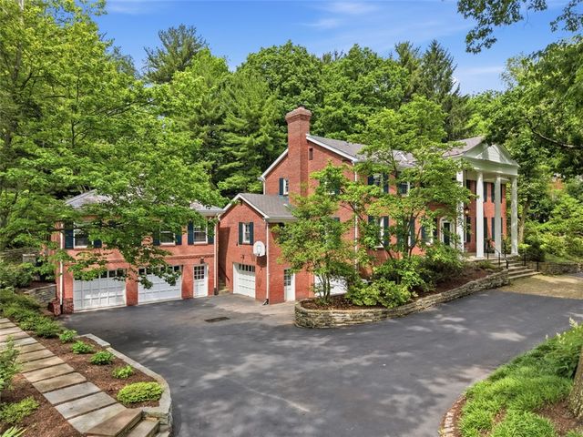 144 Springhouse Lane, Fox Chapel, PA 15238