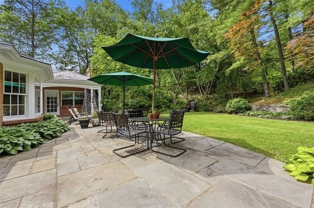 144 Springhouse Lane, Fox Chapel, PA 15238