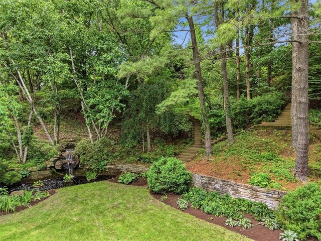 144 Springhouse Lane, Fox Chapel, PA 15238
