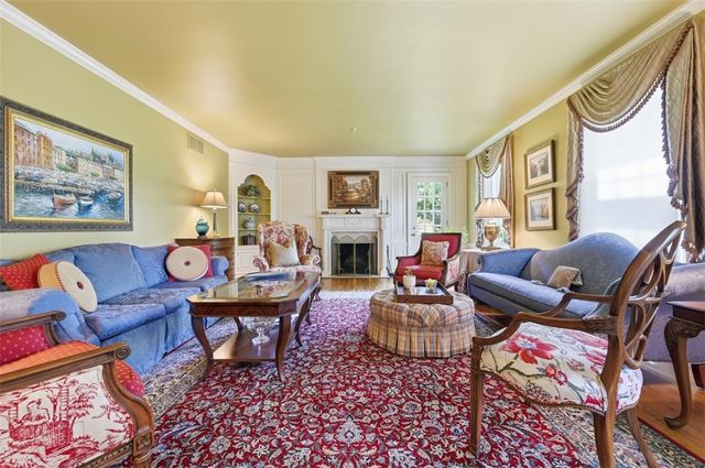 144 Springhouse Lane, Fox Chapel, PA 15238