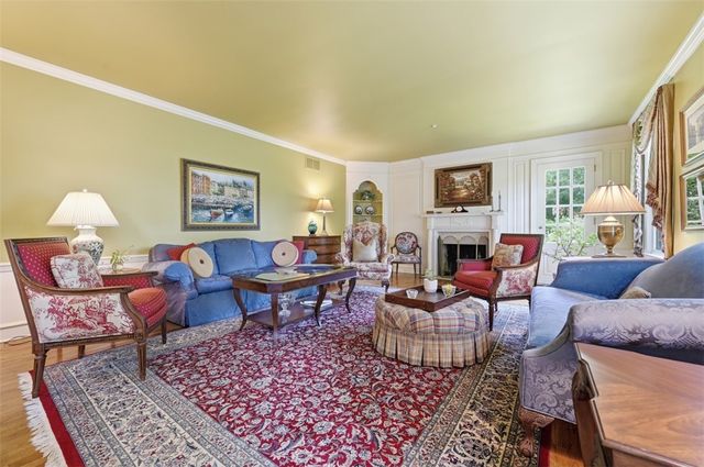 144 Springhouse Lane, Fox Chapel, PA 15238