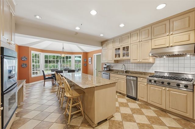 144 Springhouse Lane, Fox Chapel, PA 15238