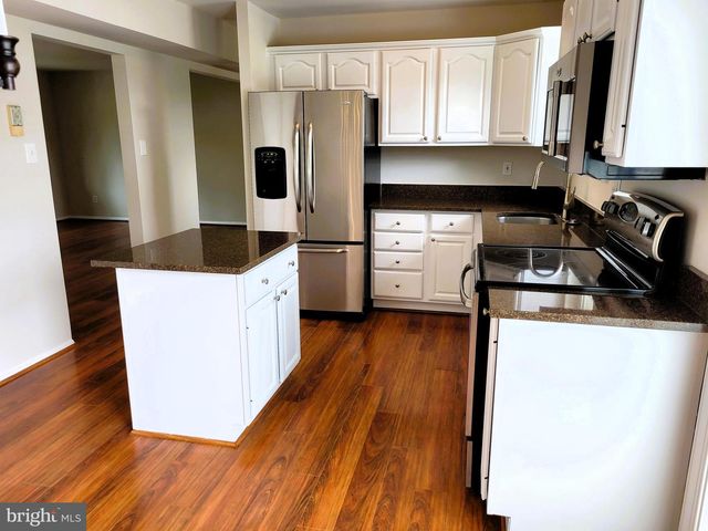 9121 SUMMER PARK DR, Baltimore, MD 21234