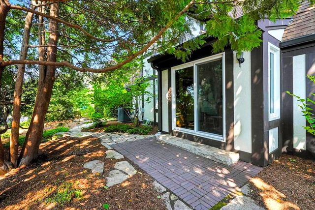 1908 Bobolink AVENUE, Grafton, WI 53024
