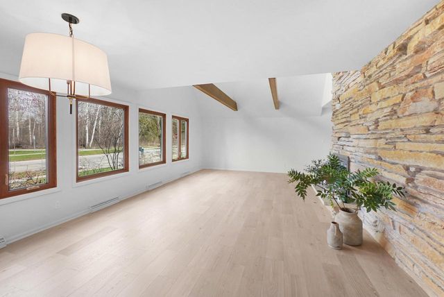 1908 Bobolink AVENUE, Grafton, WI 53024