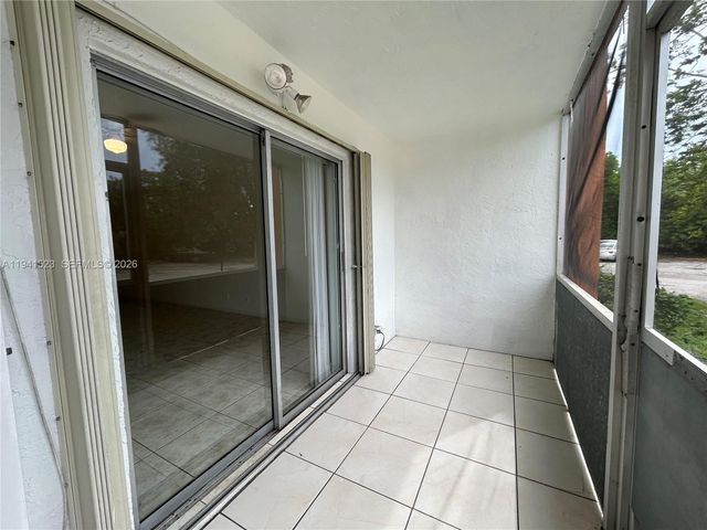 4354 NW 9th Avenue 121C, Deerfield Beach, FL 33064