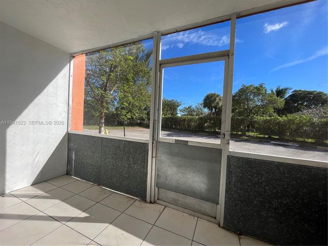 4354 NW 9th Avenue 121C, Deerfield Beach, FL 33064