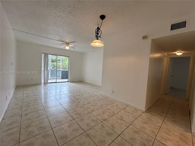 4354 NW 9th Avenue 121C, Deerfield Beach, FL 33064