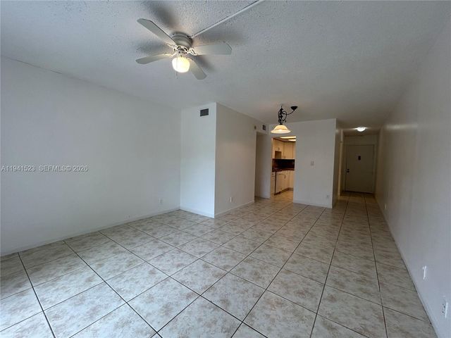 4354 NW 9th Avenue 121C, Deerfield Beach, FL 33064