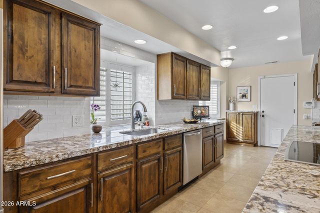 5801 N 25TH Place, Phoenix, AZ 85016