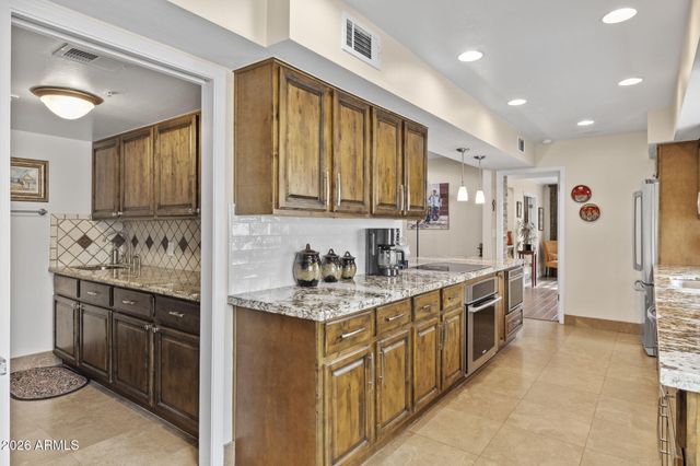 5801 N 25TH Place, Phoenix, AZ 85016