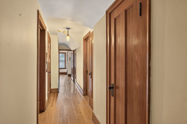 1100 S Scoville Avenue, Oak Park, IL 60304