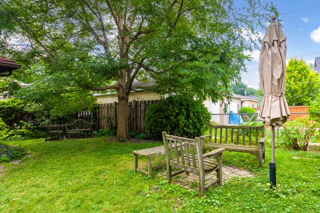 1100 S Scoville Avenue, Oak Park, IL 60304