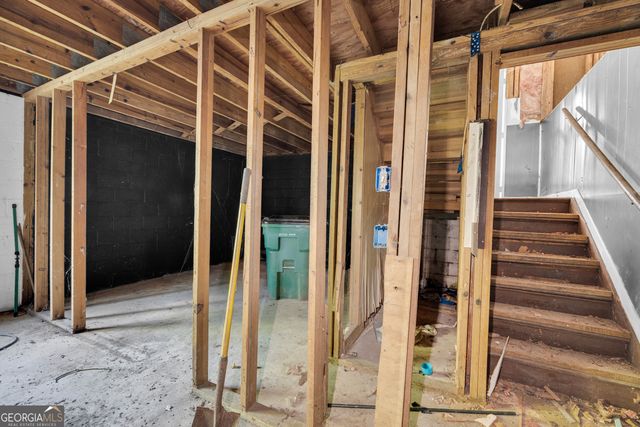 86 Textile Avenue, Lavonia, GA 30553