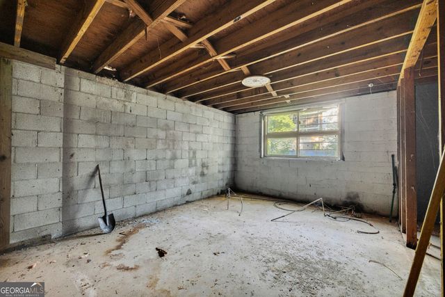86 Textile Avenue, Lavonia, GA 30553