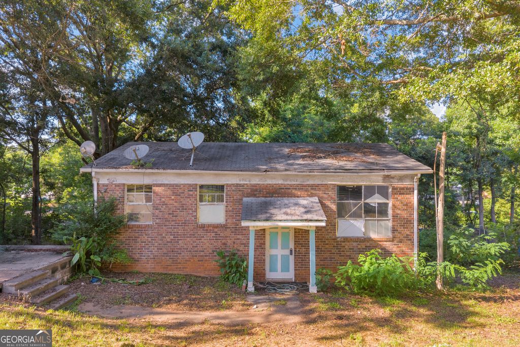 86 Textile Avenue, Lavonia, GA 30553