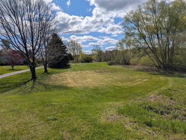 4096 Old Salt Rd, Niles, NY 13152
