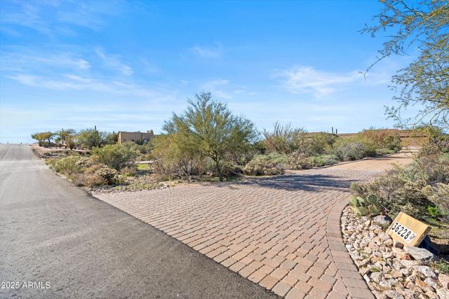 36228 N PLACID Place, Carefree, AZ 85377