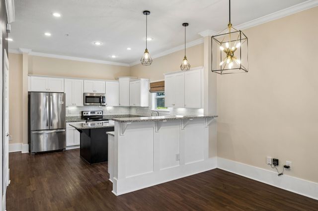 144 N Vine St, Ashland City, TN 37015