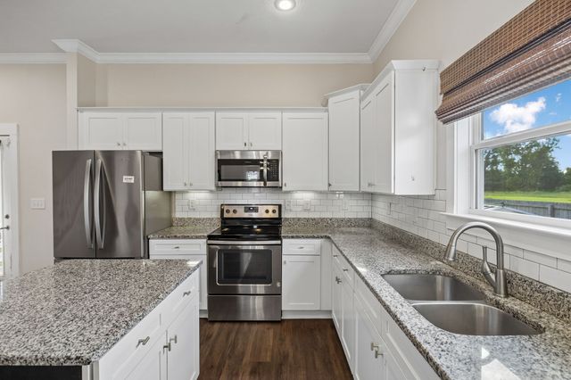 144 N Vine St, Ashland City, TN 37015