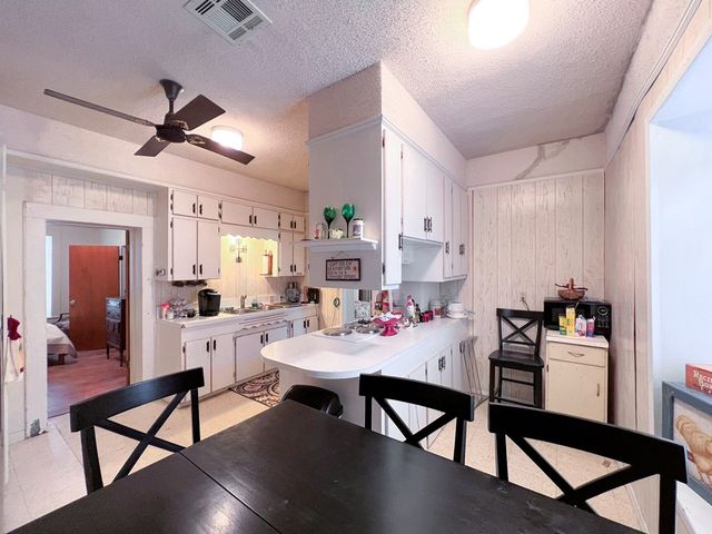 506 W Texas St, Marfa, TX 79843