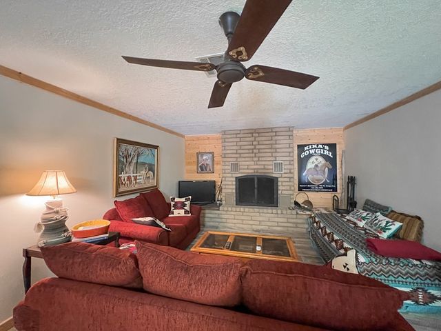 506 W Texas St, Marfa, TX 79843