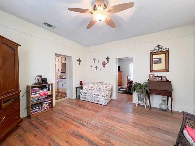 506 W Texas St, Marfa, TX 79843