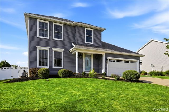 21 Sunset Creek Drive, West Seneca, NY 14224
