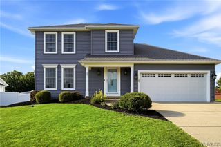 21 Sunset Creek Drive, West Seneca, NY 14224