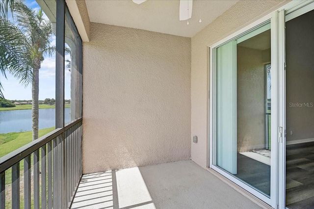 915 FAIRWAYCOVE LANE 201, Bradenton, FL 34212