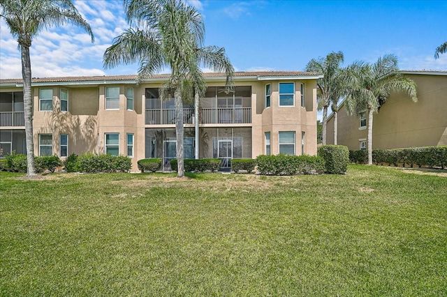 915 FAIRWAYCOVE LANE 201, Bradenton, FL 34212