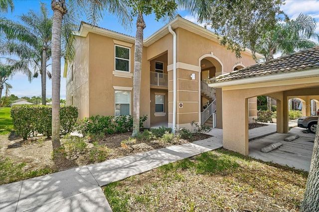 915 FAIRWAYCOVE LANE 201, Bradenton, FL 34212