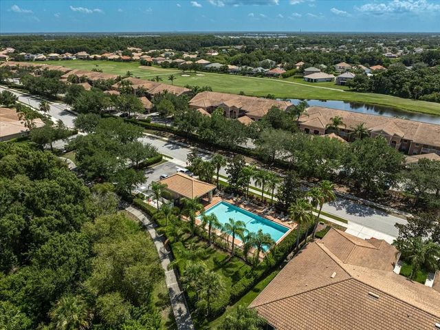 915 FAIRWAYCOVE LANE 201, Bradenton, FL 34212