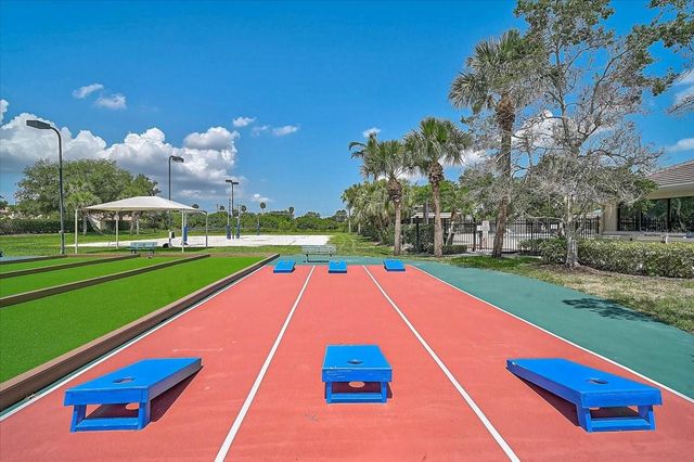 915 FAIRWAYCOVE LANE 201, Bradenton, FL 34212