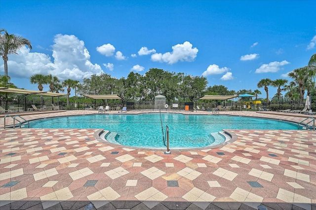 915 FAIRWAYCOVE LANE 201, Bradenton, FL 34212