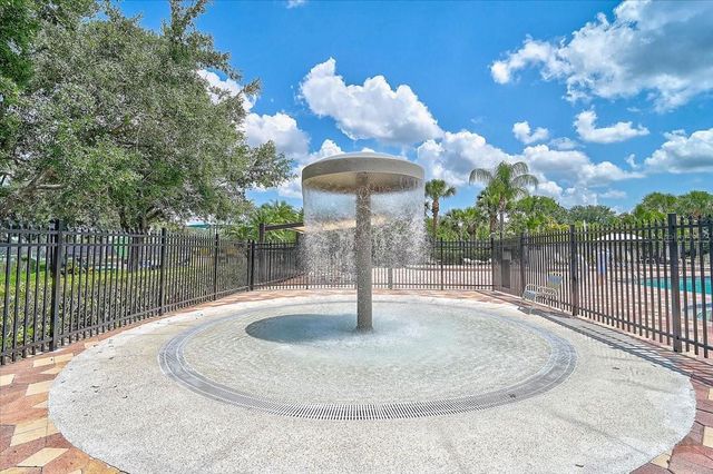 915 FAIRWAYCOVE LANE 201, Bradenton, FL 34212